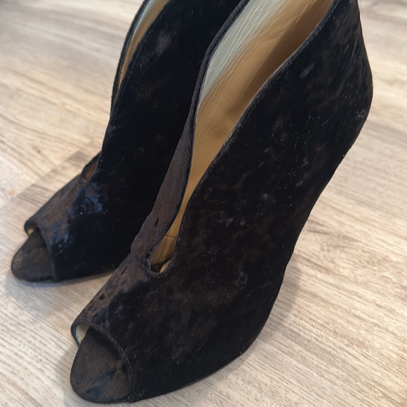 Velvet Open Toe Booties Bought in Rome - Picture 5 of 6